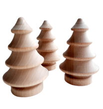 Load image into Gallery viewer, Wooden Christmas Trees Set Of 3
